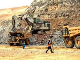 Avec 600 tonnes de réserves d’or et une production en hausse depuis plus d’une décennie (environ 60 tonnes d’or en 2024), la Côte d’Ivoire est devenue un poids lourd du secteur aurifère en Afrique de l’Ouest. Avec les tensions au Mali et au Burkina Faso, des compagnies se pressent à Abidjan.