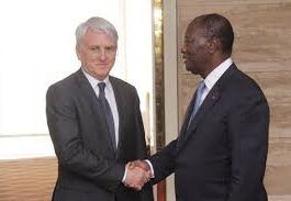 Philippe Serey-Eiffel, ancien conseiller influent du président ivoirien, dénonce l’exclusion de Tidjane Thiam de la liste électorale.