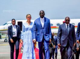 MAMADI DOUMBOUYA EST ARRIVÉ À ABIDJAN POUR UNE VISITE OFFICIELLE LE PRÉSIDENT MAMADI DOUMBOUYA A ÉTÉ ACCUEILLI À L'AÉROPORT INTERNATIONAL FÉLIX HOUPHOUËT-BOIGNY PAR LE VICE-PRÉSIDENT IVOIRIEN, TIÉMOKO MEYLIET KONÉ CE MARDI 17 JUIN 2025.
