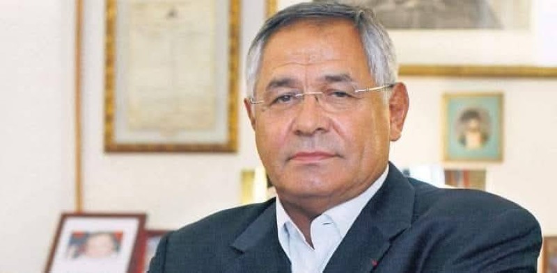 Taisez-vous, Robert Bourgi ! Taisez-vous ! Vous avez fait suffisamment de mal à l’Afrique. Personne n’a besoin de vos leçons.